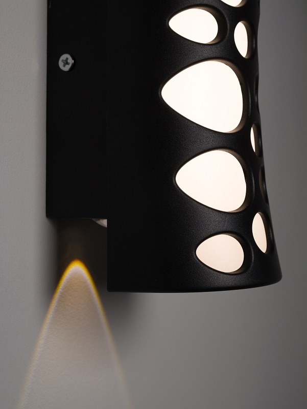 Светильник светодиодный бра PP-418R BK