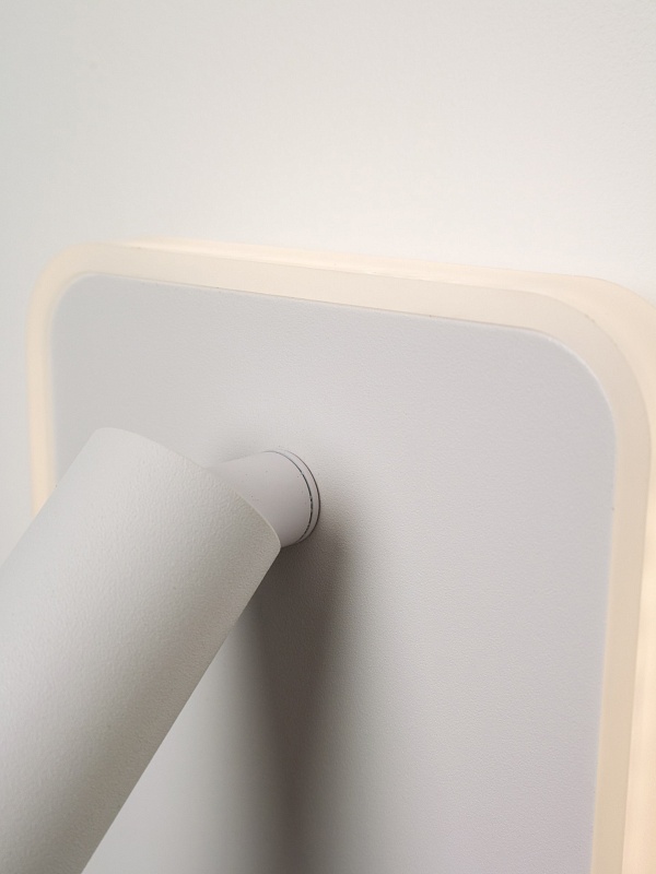 Светильник светодиодный бра PP-1819 WH